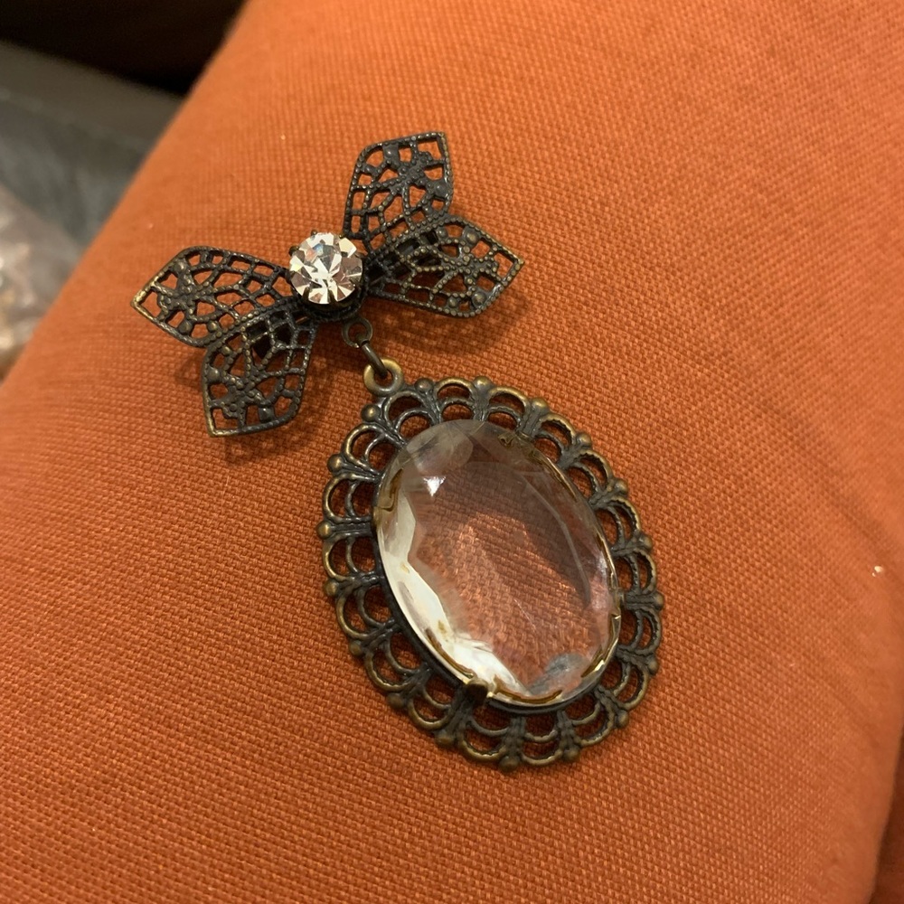 Brooch